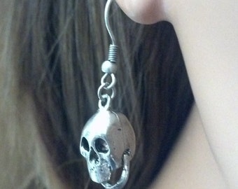 Distressed Metal Skull with Dangling Jaw Earrings - Halloween Earrings - Skull Earrings - Halloween Jewelry - Skull Jewelry - Epsteam