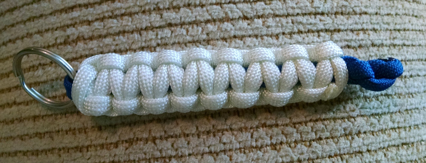 Cobra Weave 550 Paracord Keychain