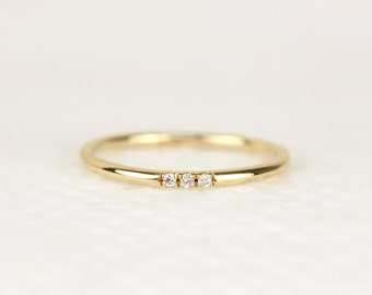 Simple wedding ring | Etsy Voor simple wedding ring shop je op Etsy
