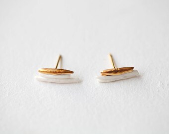 Ariège, porcelain and gold earrings, glazed. Porcelain jewelry