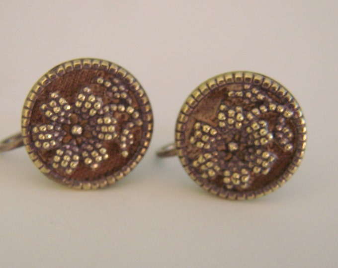 Victorian Floral Button Earrings / Gold Plated Granulation Tops / Sterling Screw Backs / Antique / Vintage Jewelry