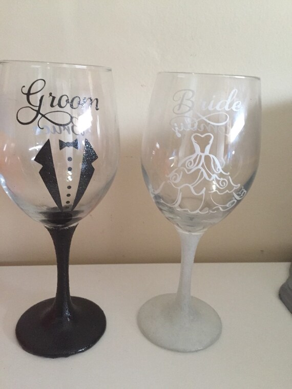 Set of two personalized bride and groom wine glasses