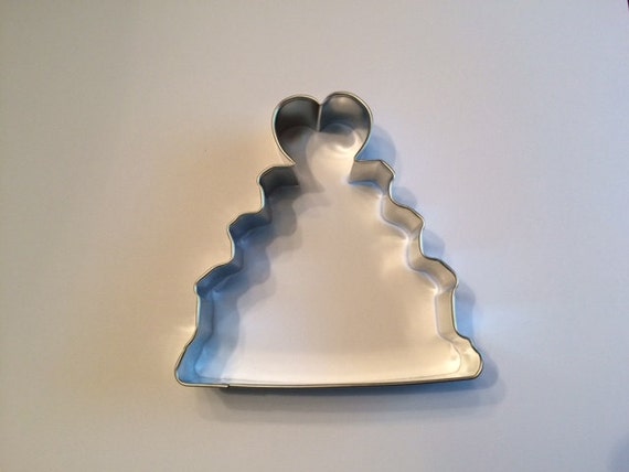 4.25 inch wedding cake cookie cutter baking by LMCreativeDesigns