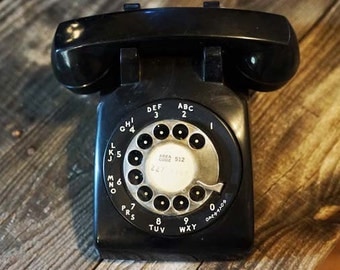 Mid Century Vintage Bell Systems Rotary Phone