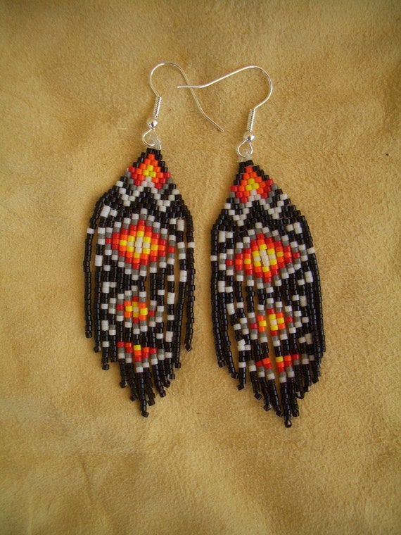 Authentic Native American Beaded Earrings Traditional design.