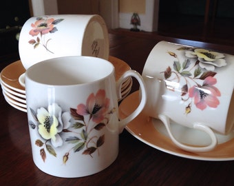 Crown Windsor Queen Anne Tea set / Vintage Coffee/Tea Set / English Fine Bone China / Vintage Cups and Saucers / Retro Tea Set