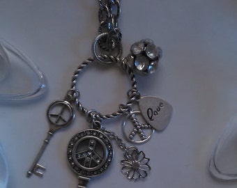Chunky Long Metal Key Luxury Charm Style Necklace