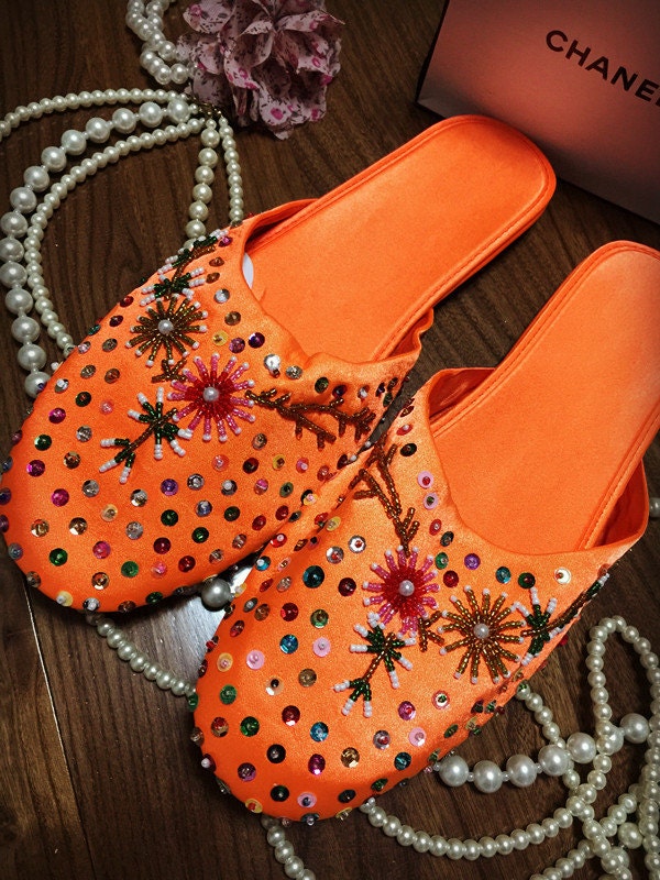 Ethnic luxury beaded shoes handmade beaded slippers home shoes Haute