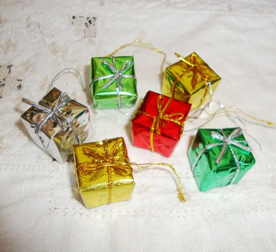 mini christmas presents 1 embellishments by kraftychicdesigns mini christmas presents 1 embellishments by kraftychicdesigns