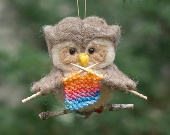 Needle Felted Owl Ornament - Knitting Rainbow