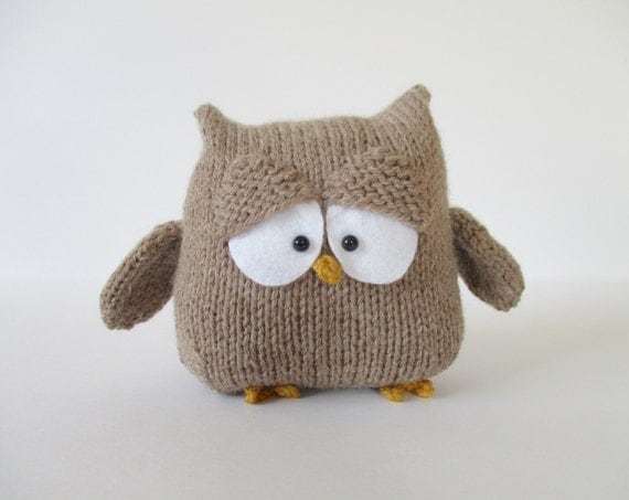 Oscar the Owl toy knitting patterns