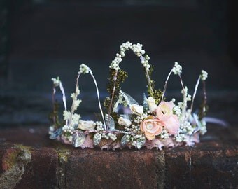 Flower Crown - Wire Crown - Fairy Crown - Flowergirl hairpiece - Summer Wedding - Newborn Photo Prop - Wedding Crown - Floral Hairpiece