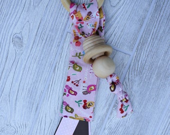 On sale! Ready to ship Natural maple teething ring in organic petite birds fabric. Can be personalized.