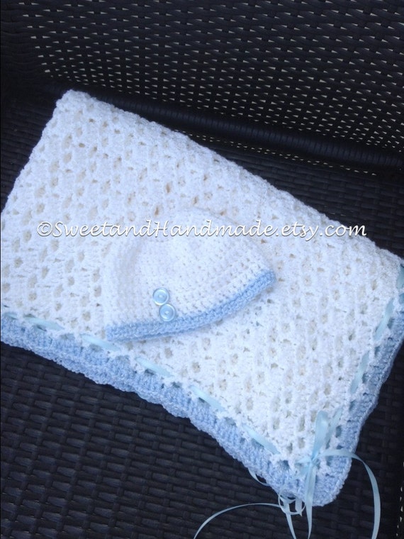 Beautiful baby blanket hat set bring baby home blue and white