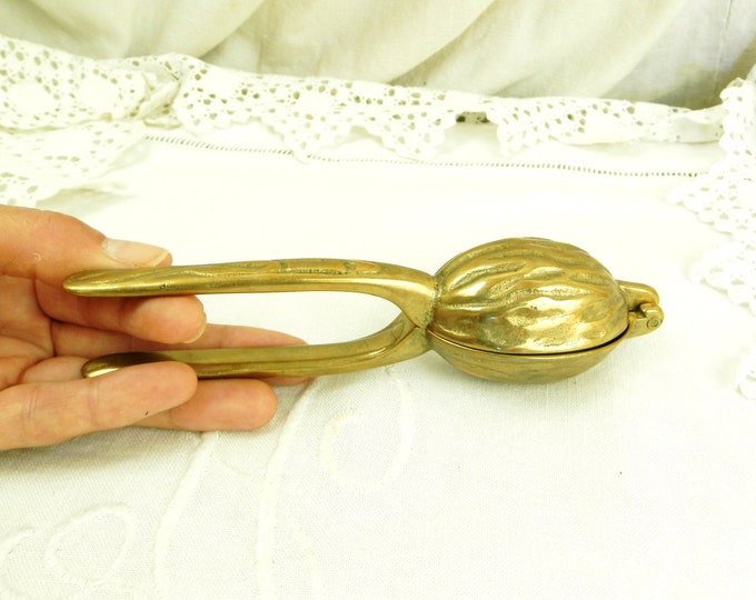 Brass Nut Cracker in the Shape of a Walnut / Retro Vintage Home Interior / Man Cave / French Country Decor / Mid Century Dinning / Cooking