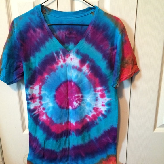 tie dye shirt bullseye