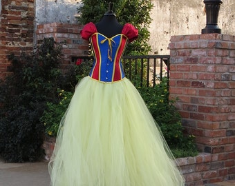 Adult Snow White Costume Skirt Beautiful tulle skirt for your Halloween Costume, Cosplay, Fairytale or Storybook Costume. Adult costume.