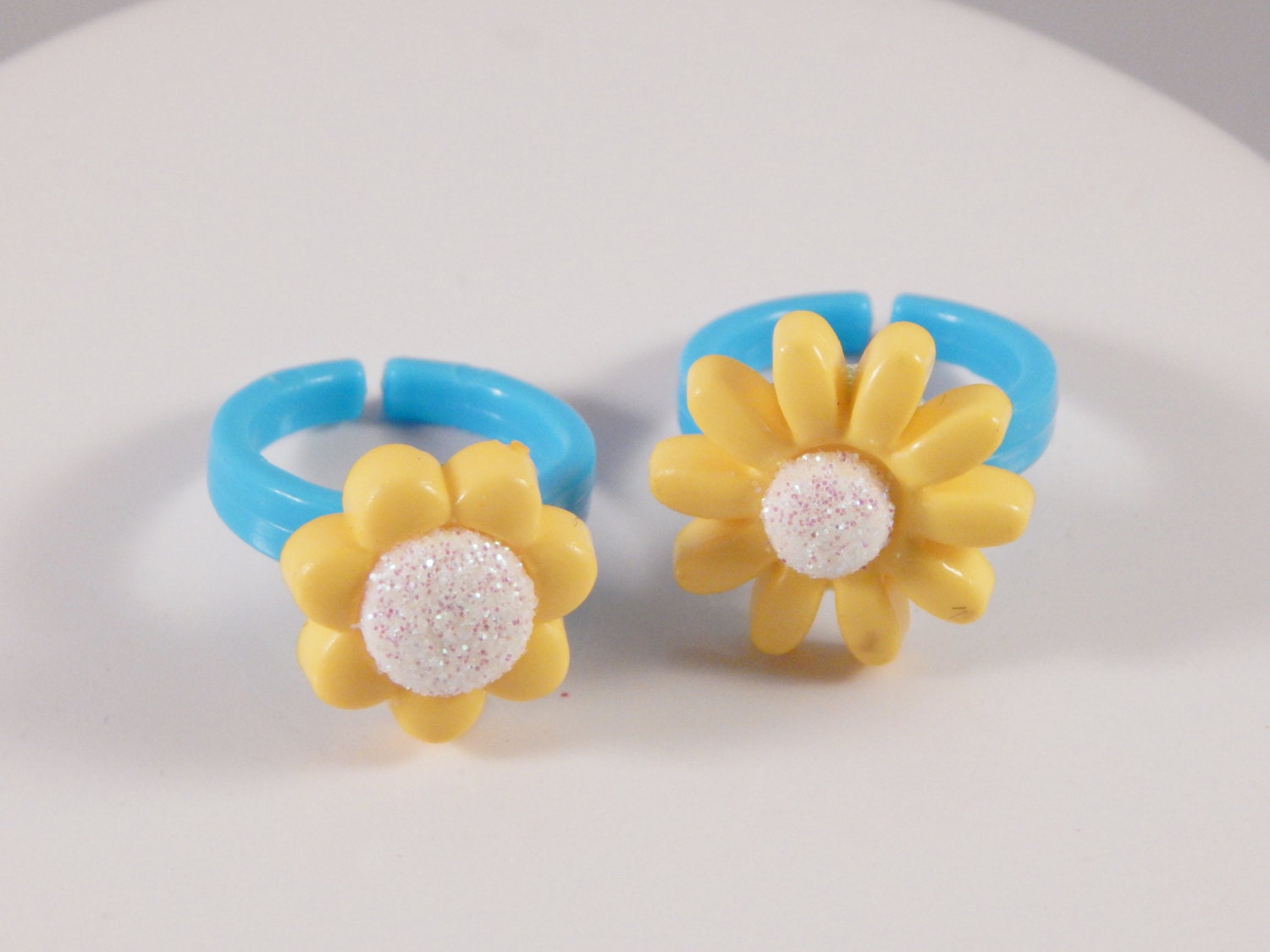 plastic adjustable toddler ring midi ring daisy or sunflower