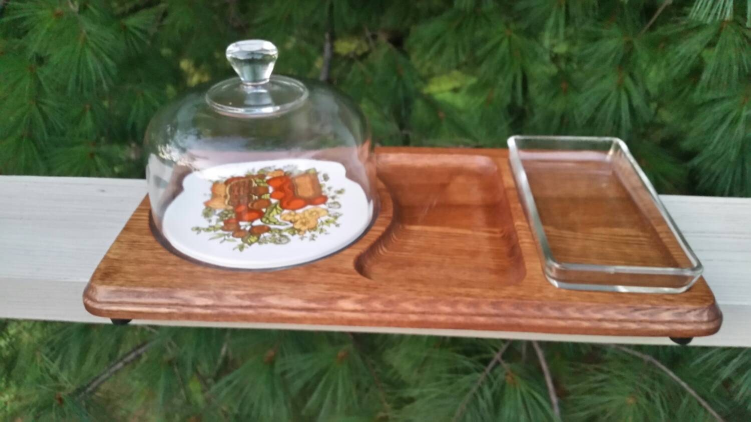 Wood and tile cheese board with glass dome and tray Haute Juice