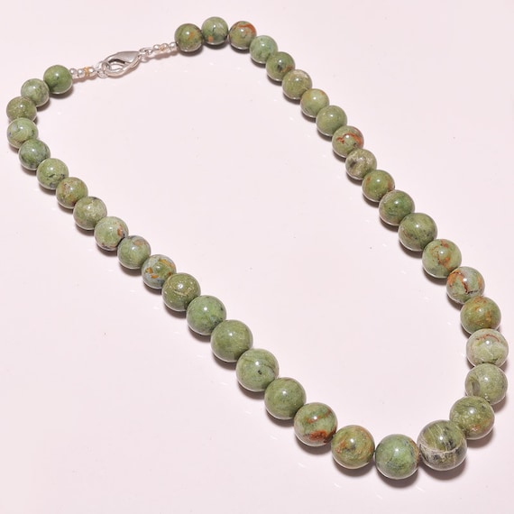 1920's Vintage Knotted Green Jasper Bead Necklace on 20%