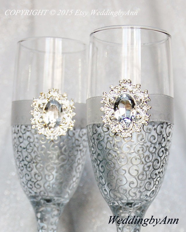 Silver Wedding champagne flutes Toasting flutes by WeddingbyAnn