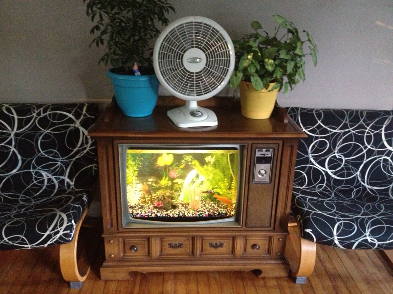 TV Fish Tank by HaydenMade on Etsy