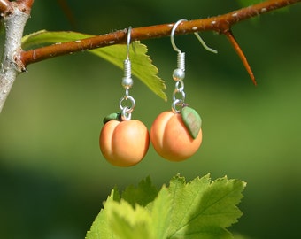 Peach earrings - Fruit earrings - Polymer clay jewelry - Handmade small fruit earrings