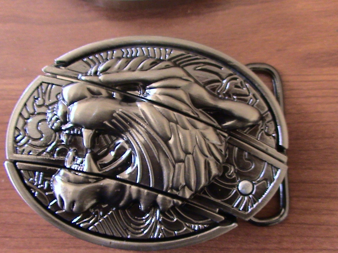Cougar Belt Buckle with built in knife by LilLammcountrystore