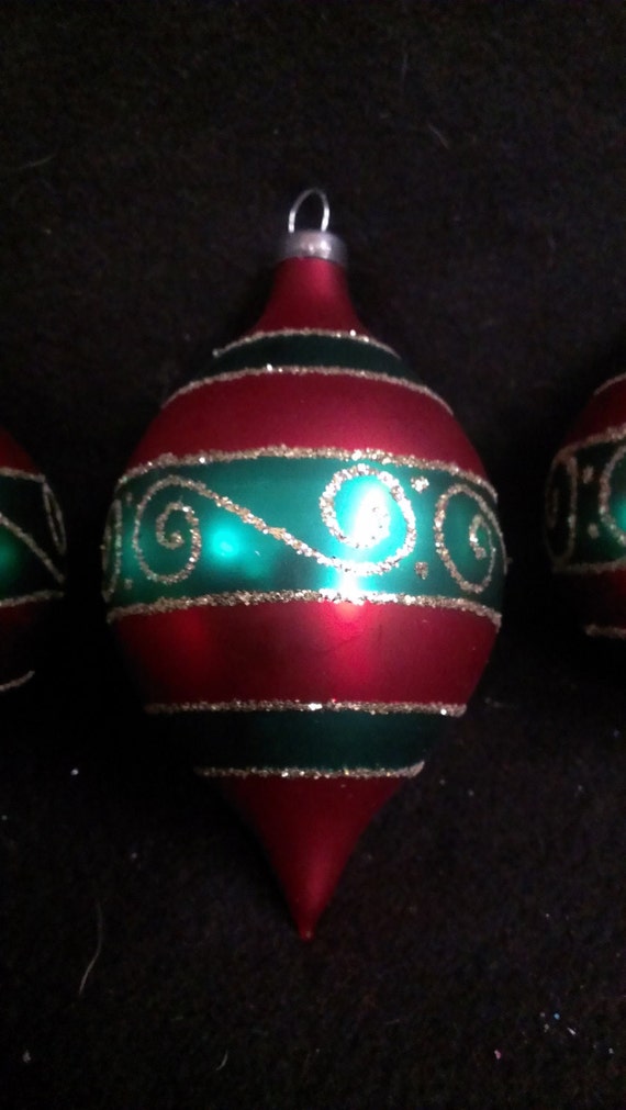 Lot of 5 Red and Green Glass Ornaments 550 by DigginThruTheAttic