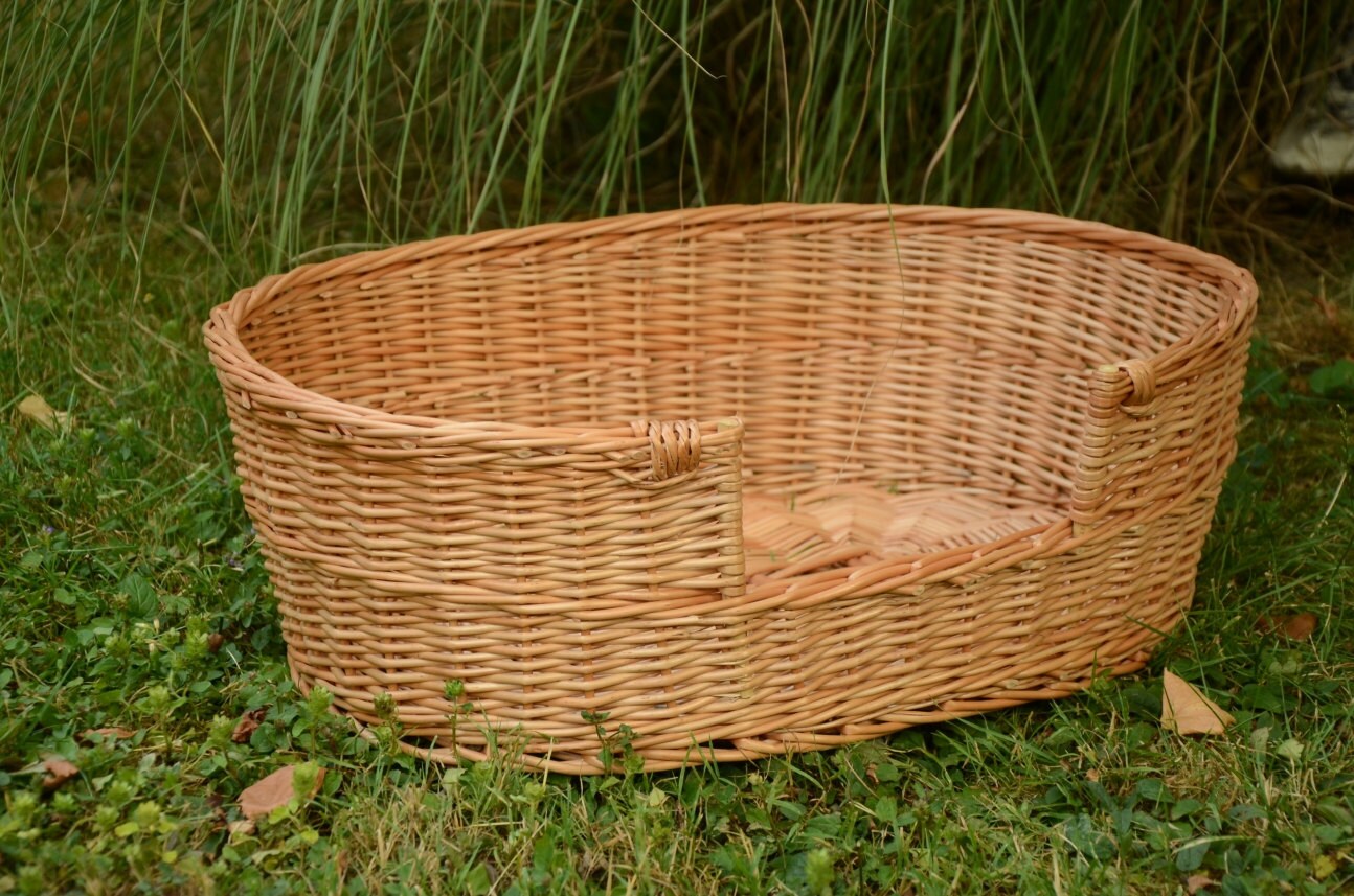 Small Dog/ Cat Basket Small Dog Bed Small Dog Wicker Bed
