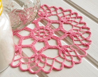 Small crochet doilies Pink crochet doily Small lace doily Round crocheted doily Girl room decor 63