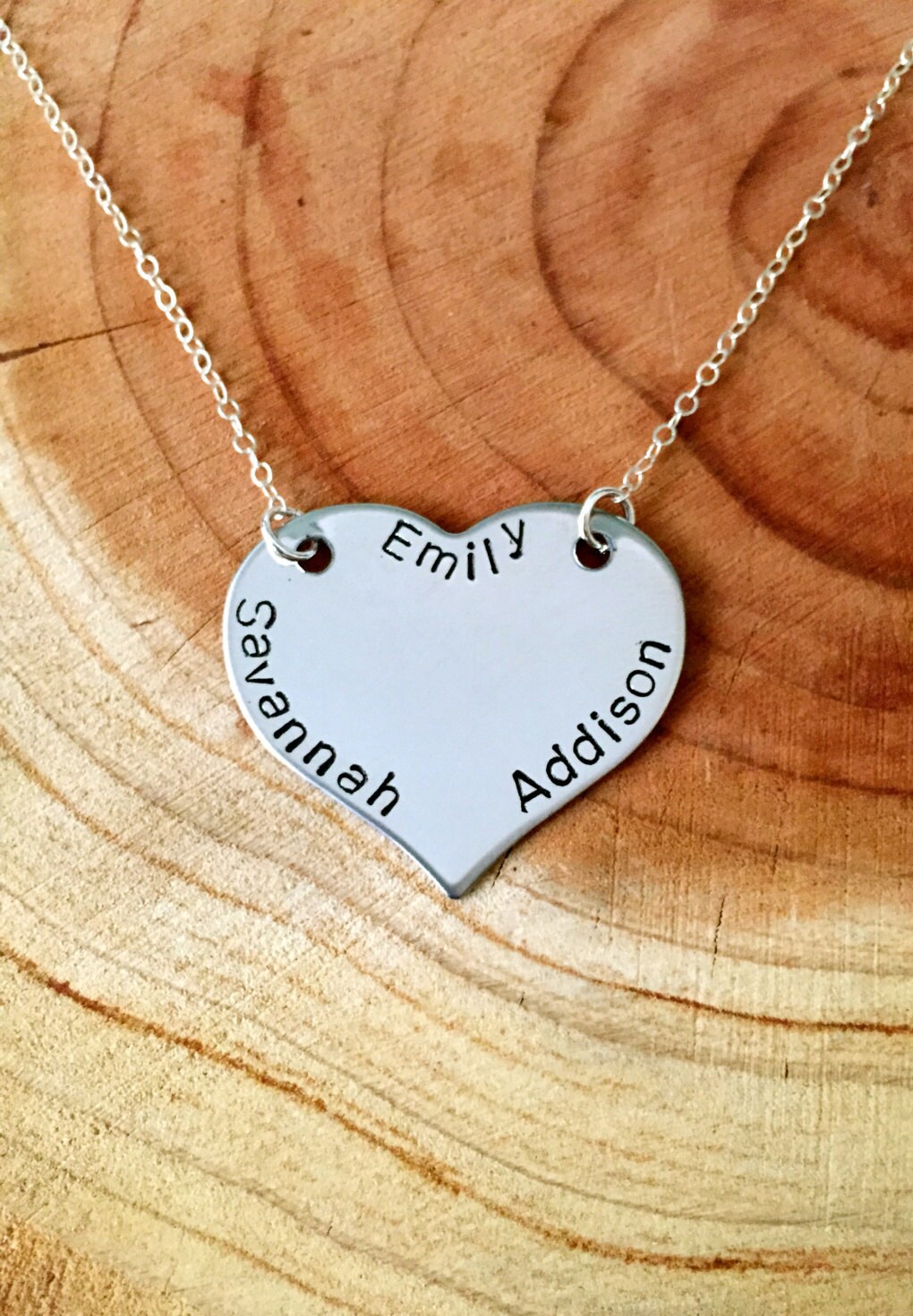 Children's Names Necklace Mom Necklace Mommy Necklace by LaMerLove