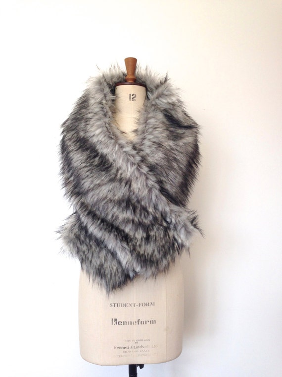 gray fur stole