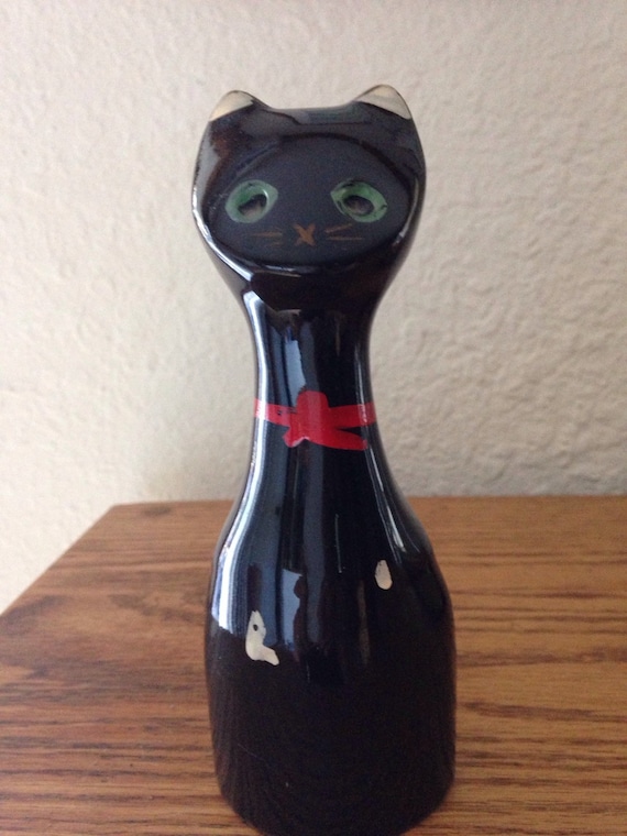 Black Cat Pepper Shaker