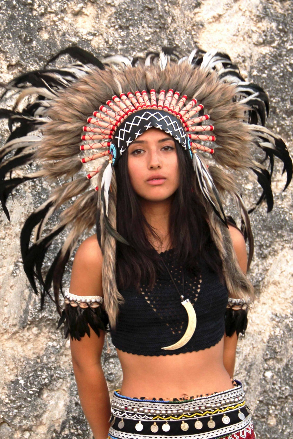 Indian headdress, black, cream and red, short length ...