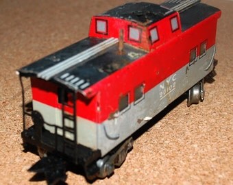 1940's Marx Model Railroad Tin Caboose Car