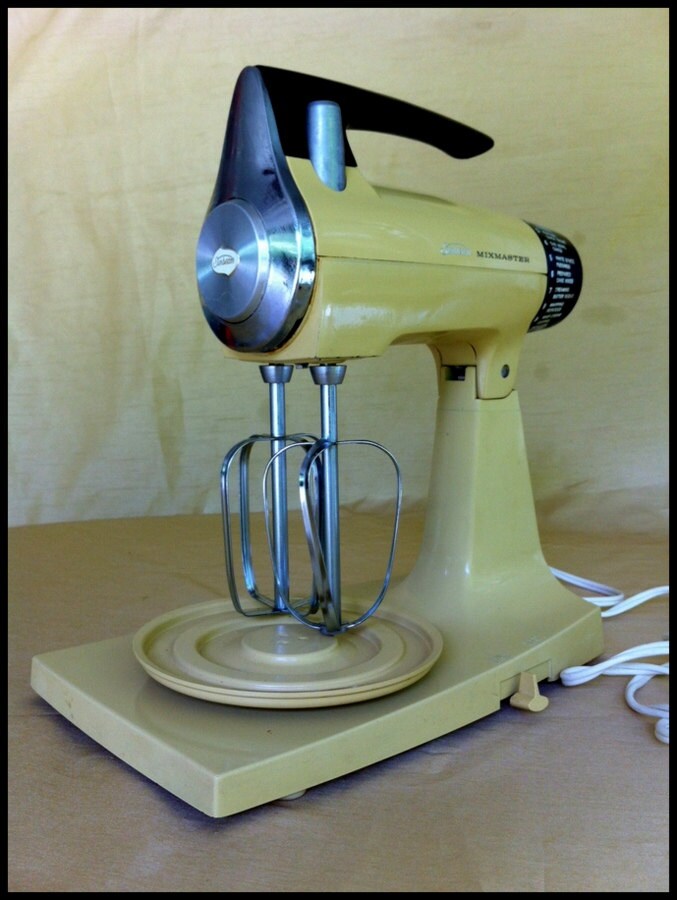 Harvest Gold Sunbeam Mixmaster...12 Speed Counter Model