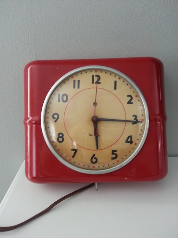 Retro 1950s Westclox Red Electric Wall Clock Vintage