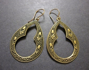 Hoop Earrings, Antique Brass, Boho Earrings, Teardrop, Large Hoops, Bohemian, Gypsy Earrings, Bold, Etched, Statement Earrings, Gift for Her