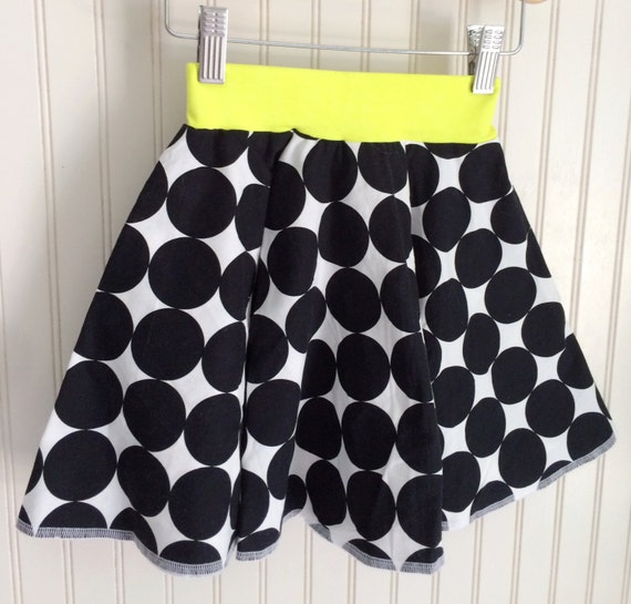 Girls Mod Circle Skirt in Black and White Size 3T