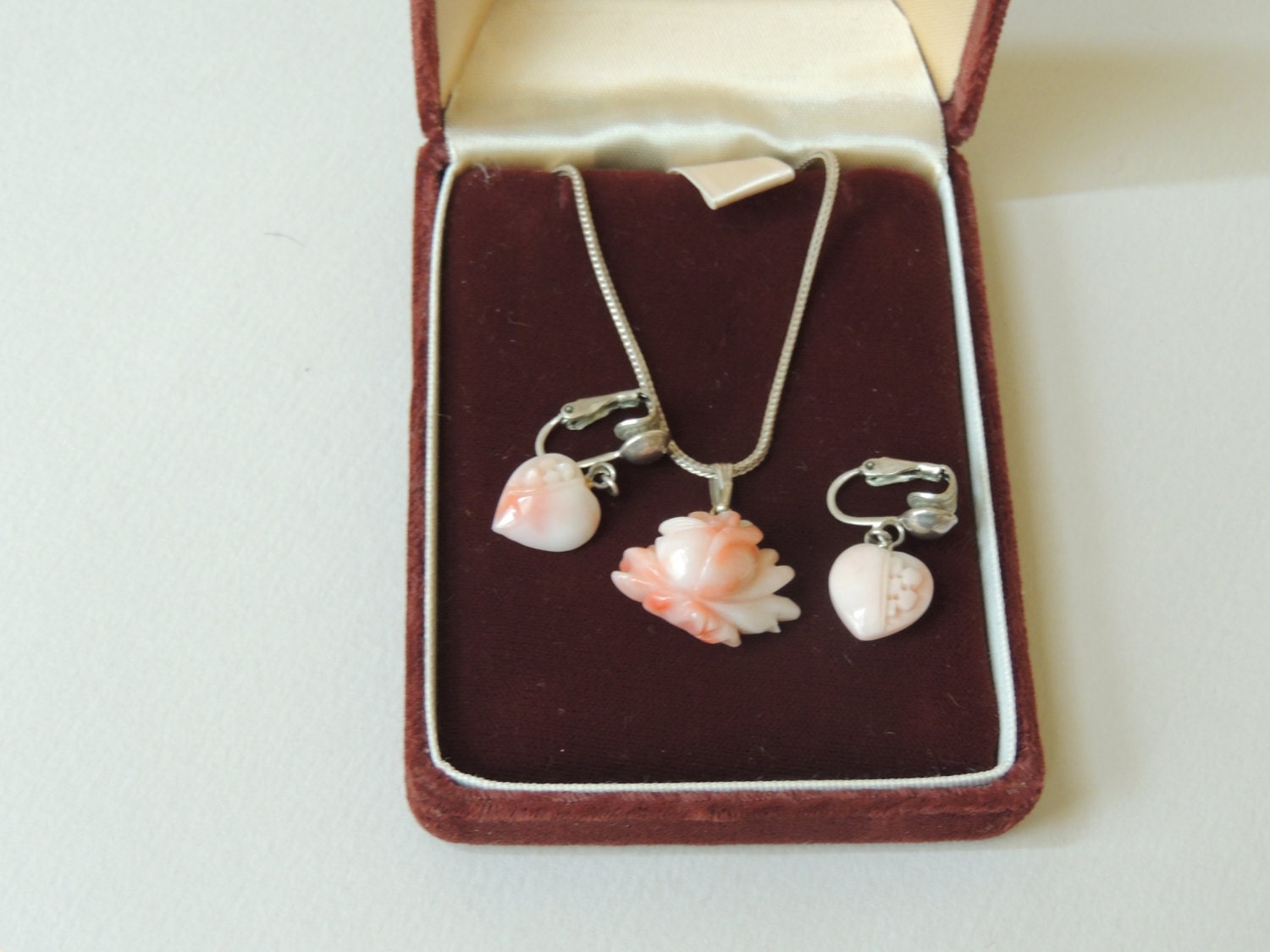 Italian Carved Rose Pendant and Heart by pinkpoodlevintage on Etsy