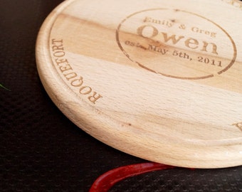 Personalized cheese board, custom serving board, wooden cutting board, round cutting board, wedding anniversary gift, Your Wood Choice