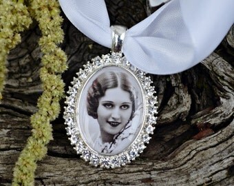 Bouquet Photo Charm Silver Oval Rhinestone with Picture Setting Wedding Shoes Bridal Memory Accents Frame Bling