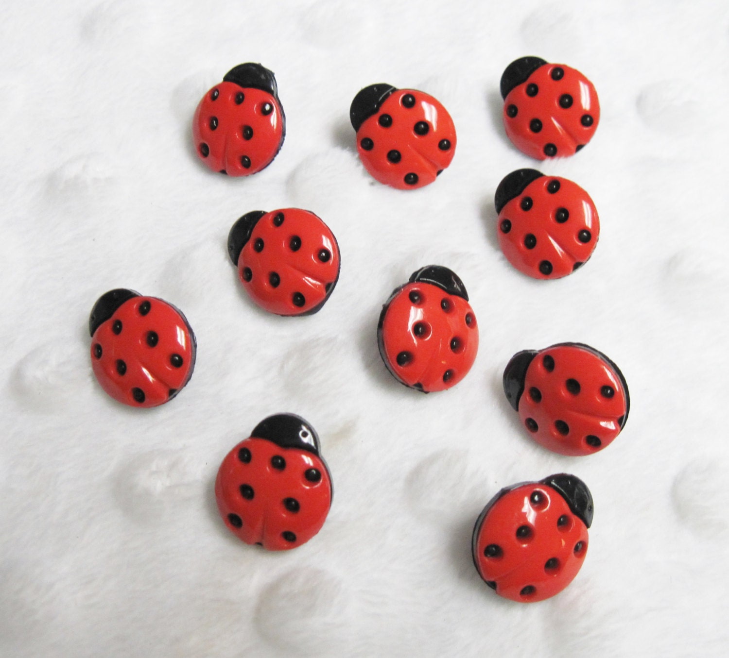 Buttons Galore Ladybug Buttons 10 in a set