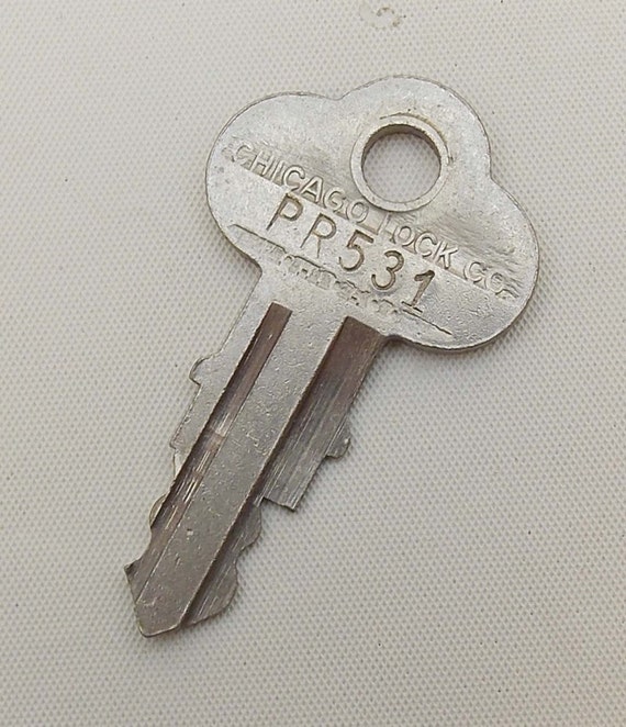 Vintage Soda VENDING Machine KEY Chicago Lock No. PR531 VENDO