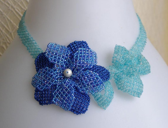 items-similar-to-pattern-for-seed-beaded-blue-flower-necklace-detailed