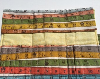 Tape Measure Crochet Hook Wallet 14 Pockets + Scissor Pocket - DPN - Make Up Brushes - Varied Size Pockets