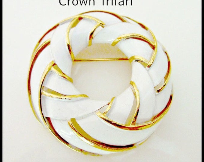 Crown Trifari Brooch White Enamel gold Mid century Wreath pin