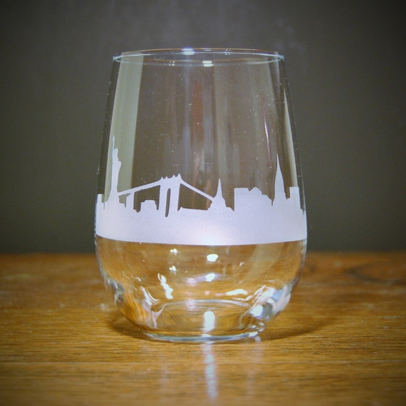 New York City Skyline Stemless Wine Glass
