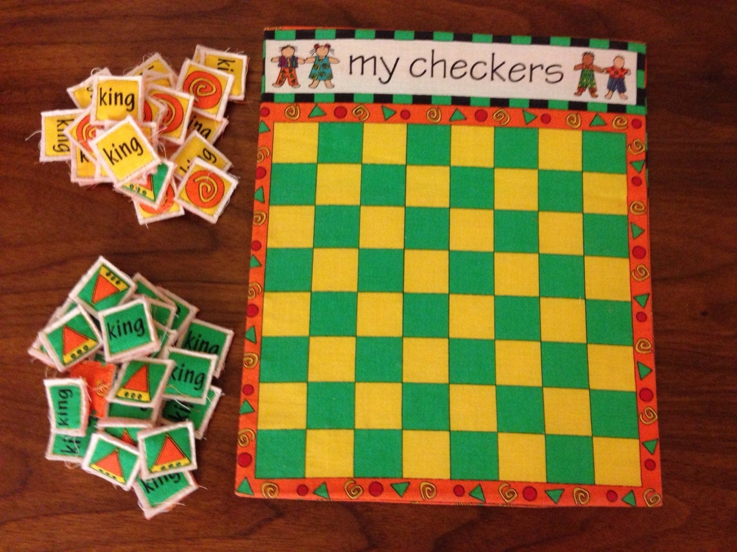 Checkers fabric game board and pieces